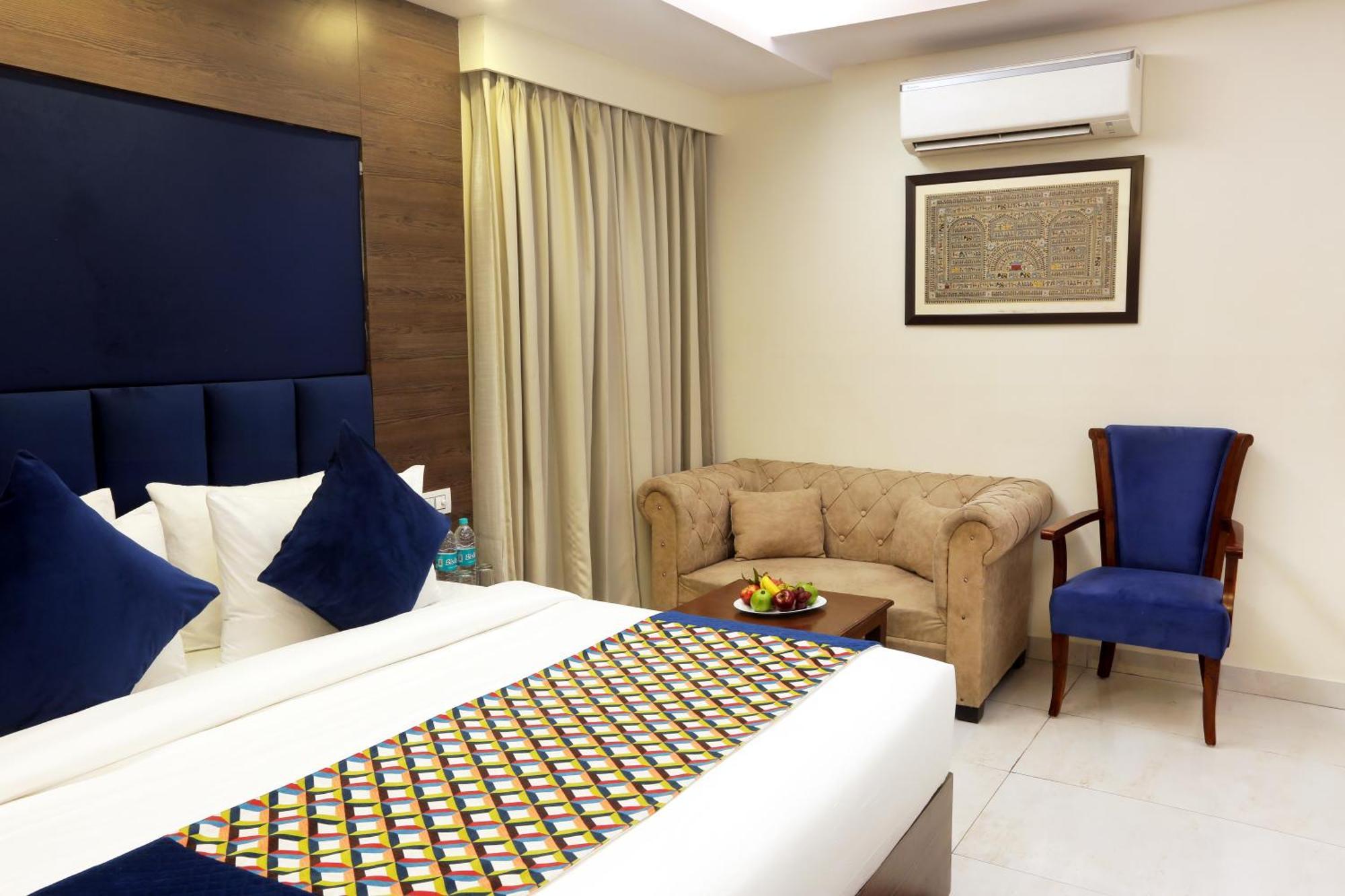 Hotel Cardinal Express Oxmo Igi Airport Delhi 4*